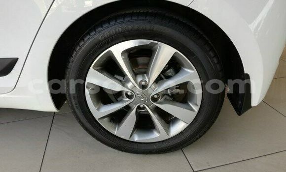 Acheter Occasion Voiture Hyundai i20 Blanc à Butha–Buthe, Thaba-Tseka Acheter Occasion Voiture Hyundai i20 Blanc à Butha–Buthe, Thaba-Tseka