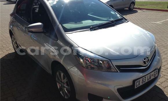 Acheter Occasion Voiture Toyota Yaris Rouge à Hlotse, Leribe Acheter Occasion Voiture Toyota Yaris Rouge à Hlotse, Leribe