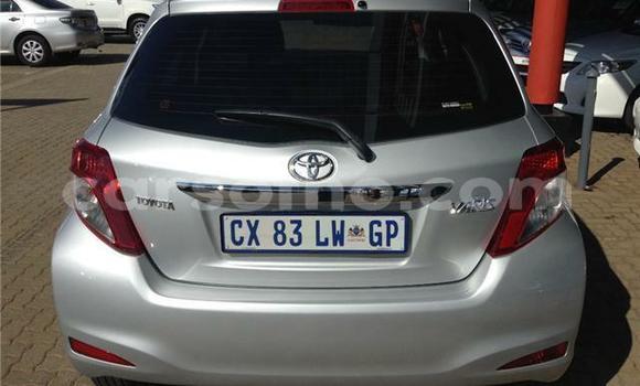 Acheter Occasion Voiture Toyota Yaris Rouge à Hlotse, Leribe Acheter Occasion Voiture Toyota Yaris Rouge à Hlotse, Leribe