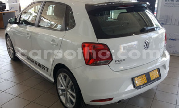 Sayi Na hannu Volkswagen Polo White Mota in Thaba–Tseka a Mafeteng Sayi Na hannu Volkswagen Polo White Mota in Thaba–Tseka a Mafeteng