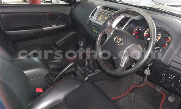 Acheter Occasion Voiture Toyota Hilux Blanc à Maseru, Maseru Acheter Occasion Voiture Toyota Hilux Blanc à Maseru, Maseru