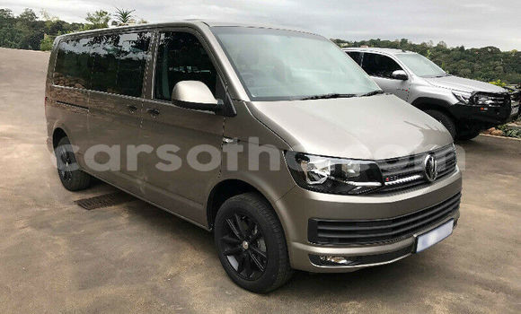 Buy Used Volkswagen Transporter Silver Car in Maseru in Maseru Buy Used Volkswagen Transporter Silver Car in Maseru in Maseru