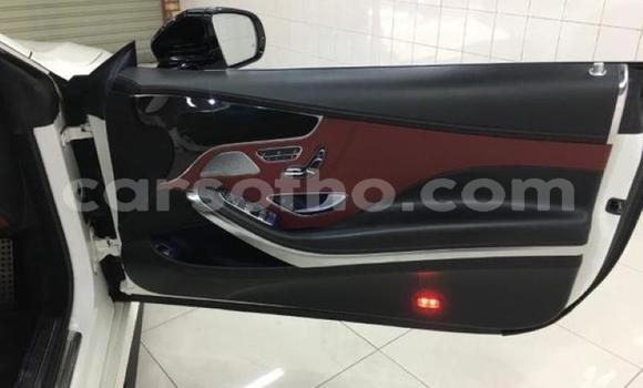 Sayi Na hannu Mercedes-Benz AMG GLE White Mota in Hlotse a Leribe Sayi Na hannu Mercedes-Benz AMG GLE White Mota in Hlotse a Leribe