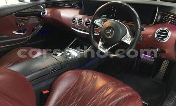 Sayi Na hannu Mercedes-Benz AMG GLE White Mota in Hlotse a Leribe Sayi Na hannu Mercedes-Benz AMG GLE White Mota in Hlotse a Leribe