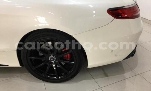 Sayi Na hannu Mercedes-Benz AMG GLE White Mota in Hlotse a Leribe Sayi Na hannu Mercedes-Benz AMG GLE White Mota in Hlotse a Leribe