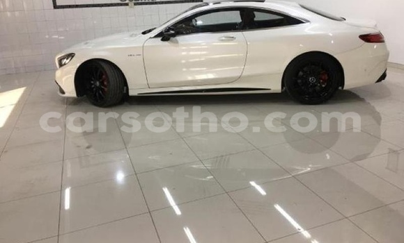 Sayi Na hannu Mercedes-Benz AMG GLE White Mota in Hlotse a Leribe Sayi Na hannu Mercedes-Benz AMG GLE White Mota in Hlotse a Leribe