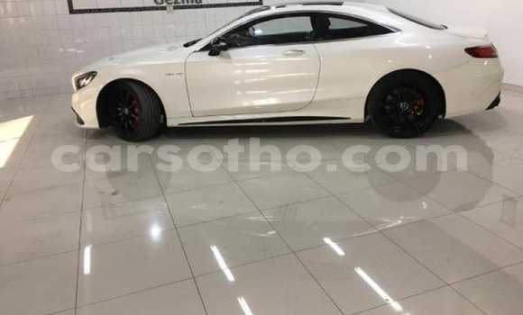 Sayi Na hannu Mercedes-Benz AMG GLE White Mota in Hlotse a Leribe Sayi Na hannu Mercedes-Benz AMG GLE White Mota in Hlotse a Leribe