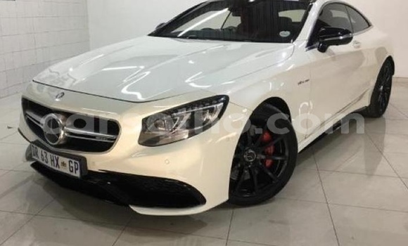 Sayi Na hannu Mercedes-Benz AMG GLE White Mota in Hlotse a Leribe Sayi Na hannu Mercedes-Benz AMG GLE White Mota in Hlotse a Leribe