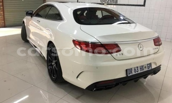 Sayi Na hannu Mercedes-Benz AMG GLE White Mota in Hlotse a Leribe Sayi Na hannu Mercedes-Benz AMG GLE White Mota in Hlotse a Leribe