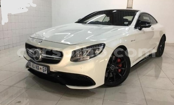 Sayi Na hannu Mercedes-Benz AMG GLE White Mota in Hlotse a Leribe Sayi Na hannu Mercedes-Benz AMG GLE White Mota in Hlotse a Leribe