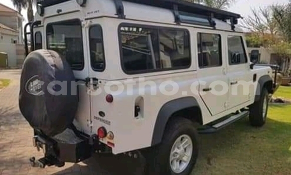 Acheter Occasion Voiture Land Rover Defender Blanc à Butha Buthe, Butha-Buthe Acheter Occasion Voiture Land Rover Defender Blanc à Butha Buthe, Butha-Buthe