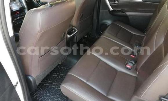 Buy Used Toyota Fortuner White Car in Maseru in Maseru Buy Used Toyota Fortuner White Car in Maseru in Maseru