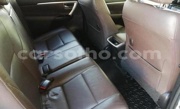Buy Used Toyota Fortuner White Car in Maseru in Maseru Buy Used Toyota Fortuner White Car in Maseru in Maseru