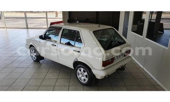 Acheter Occasion Voiture Volkswagen Golf Blanc à Maputsoa, Leribe Acheter Occasion Voiture Volkswagen Golf Blanc à Maputsoa, Leribe