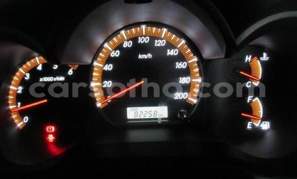 Sayi Na hannu Toyota Hilux Beige Mota in Maseru a Maseru Sayi Na hannu Toyota Hilux Beige Mota in Maseru a Maseru