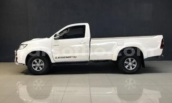 اشتري مستعمل Toyota Hilux White سيارة في Maseru في Maseru اشتري مستعمل Toyota Hilux White سيارة في Maseru في Maseru