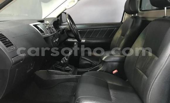اشتري مستعمل Toyota Hilux White سيارة في Maseru في Maseru اشتري مستعمل Toyota Hilux White سيارة في Maseru في Maseru