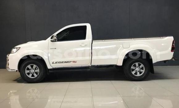 اشتري مستعمل Toyota Hilux White سيارة في Maseru في Maseru اشتري مستعمل Toyota Hilux White سيارة في Maseru في Maseru