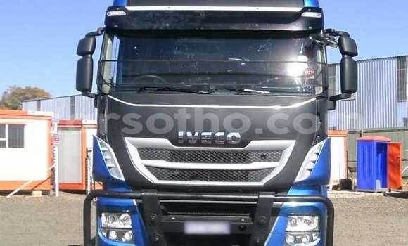 Acheter Occasion Utilitaire Iveco Cargo Bleu à Butha–Buthe, Thaba-Tseka Acheter Occasion Utilitaire Iveco Cargo Bleu à Butha–Buthe, Thaba-Tseka