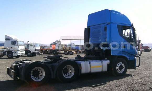 Acheter Occasion Utilitaire Iveco Cargo Bleu à Butha–Buthe, Thaba-Tseka Acheter Occasion Utilitaire Iveco Cargo Bleu à Butha–Buthe, Thaba-Tseka