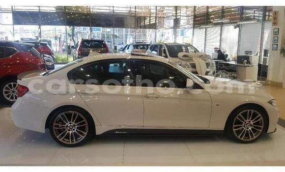 اشتري مستعمل BMW 3–Series White سيارة في Maputsoe في Leribe اشتري مستعمل BMW 3–Series White سيارة في Maputsoe في Leribe