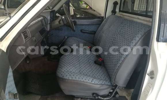 اشتري مستعمل Toyota Hilux White سيارة في Maseru في Maseru اشتري مستعمل Toyota Hilux White سيارة في Maseru في Maseru