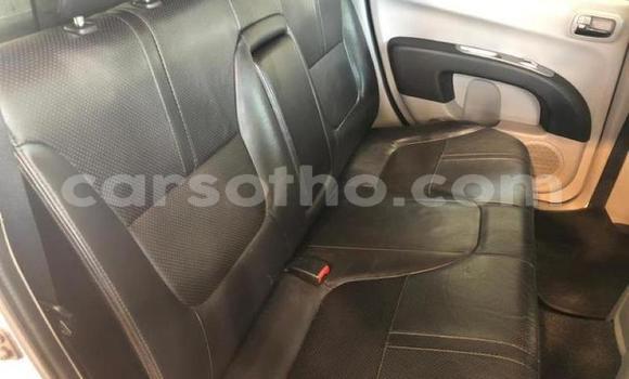Acheter Occasion Voiture Mitsubishi Triton Gris à Maseru, Maseru Acheter Occasion Voiture Mitsubishi Triton Gris à Maseru, Maseru