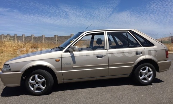 Acheter Occasion Voiture Mazda 323 Gris à Maseru, Maseru Acheter Occasion Voiture Mazda 323 Gris à Maseru, Maseru