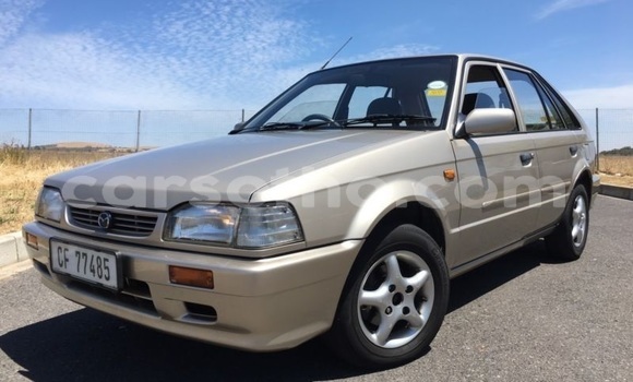 Acheter Occasion Voiture Mazda 323 Gris à Maseru, Maseru Acheter Occasion Voiture Mazda 323 Gris à Maseru, Maseru