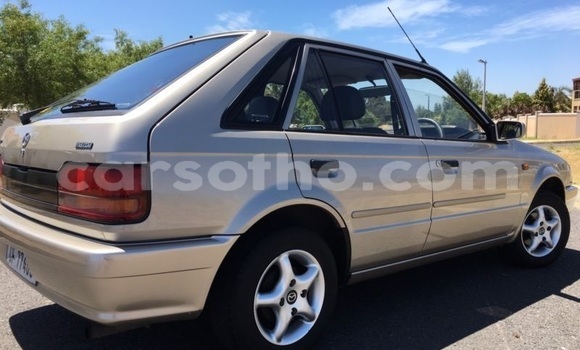 Acheter Occasion Voiture Mazda 323 Gris à Maseru, Maseru Acheter Occasion Voiture Mazda 323 Gris à Maseru, Maseru