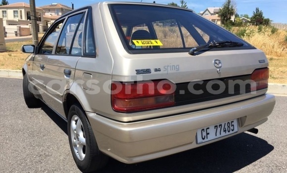 Acheter Occasion Voiture Mazda 323 Gris à Maseru, Maseru Acheter Occasion Voiture Mazda 323 Gris à Maseru, Maseru