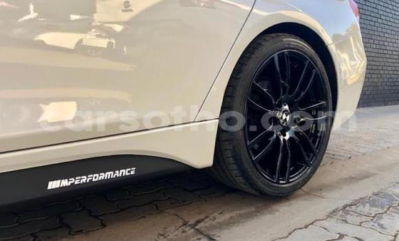 Acheter Occasion Voiture BMW 3–Series Blanc à Maputsoe, Leribe Acheter Occasion Voiture BMW 3–Series Blanc à Maputsoe, Leribe