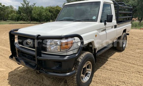 اشتري مستعمل Toyota Land Cruiser White سيارة في Maseru في Maseru اشتري مستعمل Toyota Land Cruiser White سيارة في Maseru في Maseru