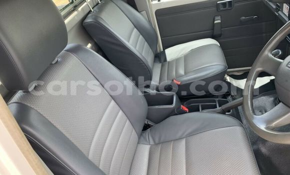 اشتري مستعمل Toyota Land Cruiser White سيارة في Maseru في Maseru اشتري مستعمل Toyota Land Cruiser White سيارة في Maseru في Maseru