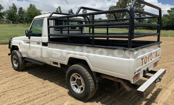 اشتري مستعمل Toyota Land Cruiser White سيارة في Maseru في Maseru اشتري مستعمل Toyota Land Cruiser White سيارة في Maseru في Maseru