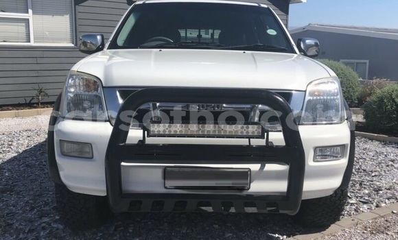 Acheter Occasion Voiture Isuzu KB Blanc à Maseru, Maseru Acheter Occasion Voiture Isuzu KB Blanc à Maseru, Maseru