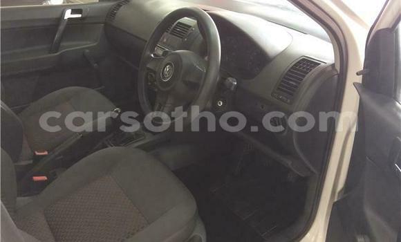 Acheter Occasion Voiture Volkswagen Polo Blanc à Maseru, Maseru Acheter Occasion Voiture Volkswagen Polo Blanc à Maseru, Maseru