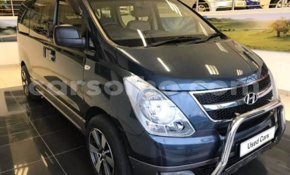 Acheter Occasion Voiture Hyundai H1 Gris à Maputsoe, Leribe Acheter Occasion Voiture Hyundai H1 Gris à Maputsoe, Leribe
