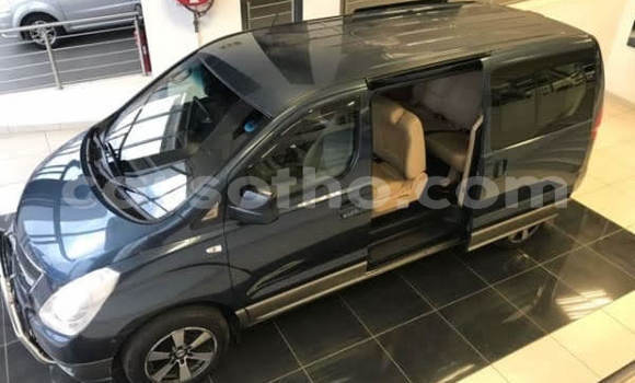 Acheter Occasion Voiture Hyundai H1 Gris à Maputsoe, Leribe Acheter Occasion Voiture Hyundai H1 Gris à Maputsoe, Leribe