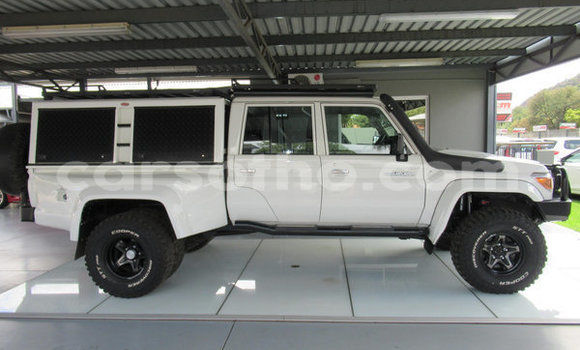 Sayi Na hannu Toyota Land Cruiser Prado Other Mota in Maputsoa a Leribe Sayi Na hannu Toyota Land Cruiser Prado Other Mota in Maputsoa a Leribe