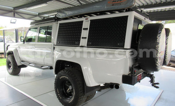 Sayi Na hannu Toyota Land Cruiser Prado Other Mota in Maputsoa a Leribe Sayi Na hannu Toyota Land Cruiser Prado Other Mota in Maputsoa a Leribe