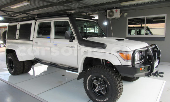 Sayi Na hannu Toyota Land Cruiser Prado Other Mota in Maputsoa a Leribe Sayi Na hannu Toyota Land Cruiser Prado Other Mota in Maputsoa a Leribe
