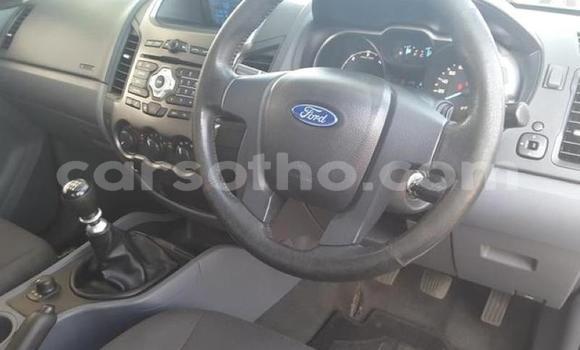 Sayi Na hannu Ford Ranchero White Mota in Maputsoa a Leribe Sayi Na hannu Ford Ranchero White Mota in Maputsoa a Leribe