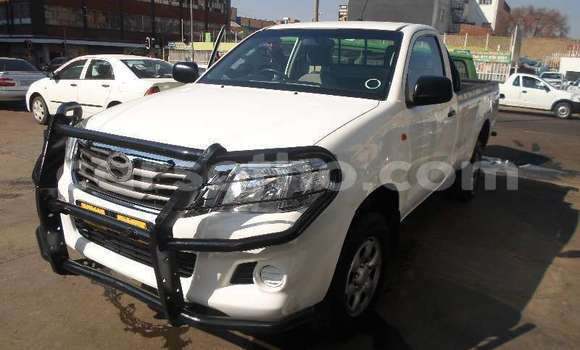 Acheter Occasion Voiture Toyota Hilux Blanc à Maseru, Maseru Acheter Occasion Voiture Toyota Hilux Blanc à Maseru, Maseru