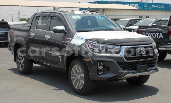 اشتري Imported Toyota Hilux Black سيارة في Import - Dubai في Maseru اشتري Imported Toyota Hilux Black سيارة في Import - Dubai في Maseru