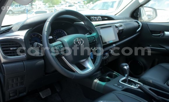 اشتري Imported Toyota Hilux Black سيارة في Import - Dubai في Maseru اشتري Imported Toyota Hilux Black سيارة في Import - Dubai في Maseru