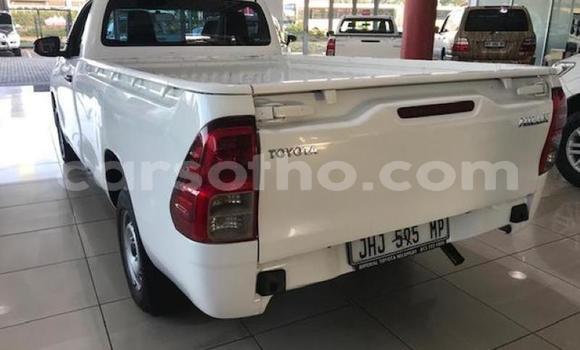 Acheter Occasion Voiture Toyota Hilux Blanc à Mokhotlong, Berea Acheter Occasion Voiture Toyota Hilux Blanc à Mokhotlong, Berea
