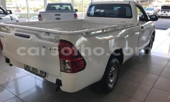 Acheter Occasion Voiture Toyota Hilux Blanc à Mokhotlong, Berea Acheter Occasion Voiture Toyota Hilux Blanc à Mokhotlong, Berea