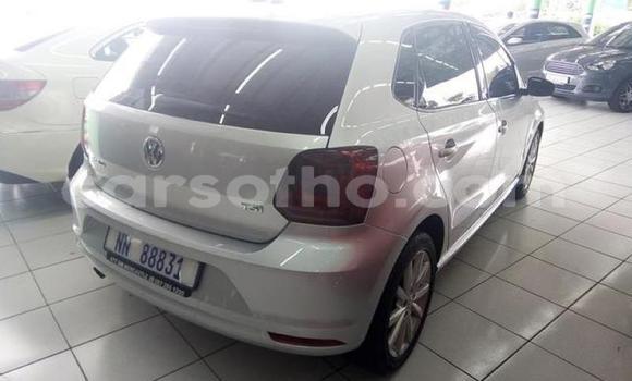 Acheter Occasion Voiture Volkswagen Polo Gris à Import - Dubai, Maseru Acheter Occasion Voiture Volkswagen Polo Gris à Import - Dubai, Maseru
