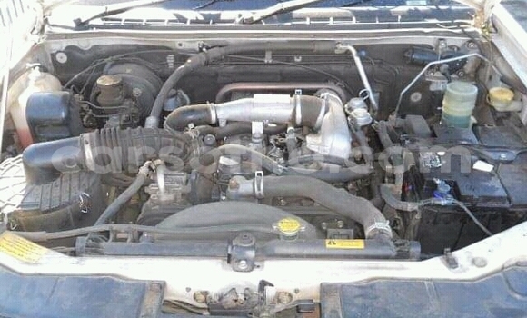 Acheter Occasion Voiture Isuzu KB Blanc à Hlotse, Leribe Acheter Occasion Voiture Isuzu KB Blanc à Hlotse, Leribe